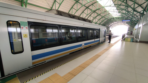 Asrama Haji Station, LRT Station | We provide Indonesia infrastructure map on various property sectors and data. Access property listings, infrastructure developments, news, and valuable transaction data for informed decisions.