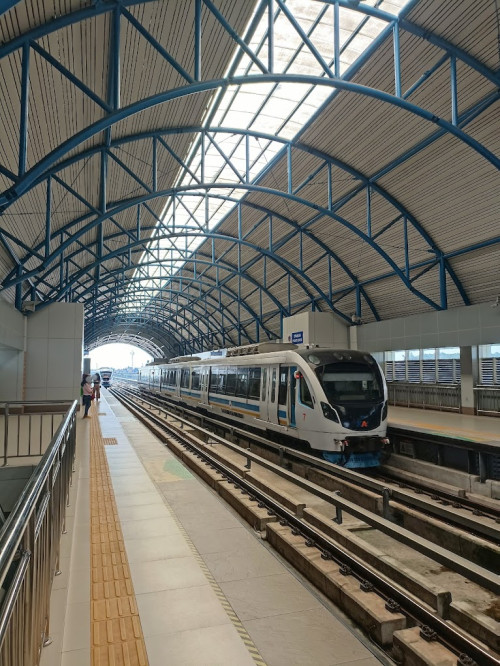 Punti Kayu Station, LRT Station | We provide Indonesia infrastructure map on various property sectors and data. Access property listings, infrastructure developments, news, and valuable transaction data for informed decisions.