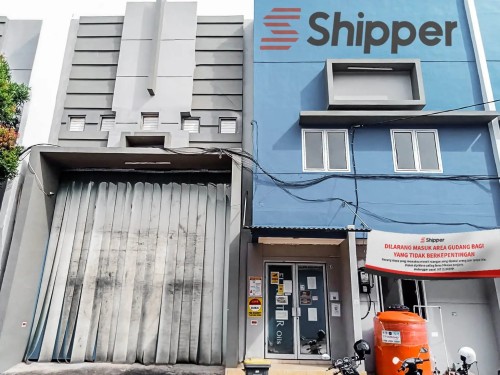 Shipper Palembang Sky Park Bizz berlokasi di Jl. By Pass Alang Alang Lebar, Kecamatan Alang-Alang Lebar, Kota Palembang, Provinsi Sumatera Selatan. Warehouse in...