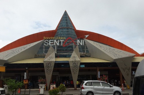 Sentani International Airport, Airport, Angkasa Pura I | We provide Indonesia infrastructure map on various property sectors and data. Access property listings, infrastructure developments, news, and valuable transaction data for informed decisions.