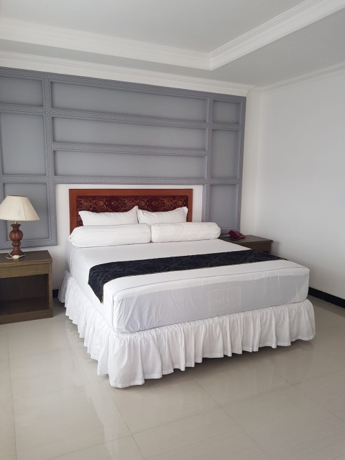 Completed hotel | We provide Indonesia infrastructure map on various property sectors and data. Access property listings, infrastructure developments, news, and valuable transaction data for informed decisions.