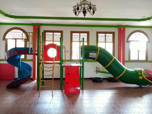 Ishlahul Ummah Islamic Intergrated Kindergarten, Private School | We provide Indonesia infrastructure map on various property sectors and data. Access property listings, infrastructure developments, news, and valuable transaction data for informed decisions.