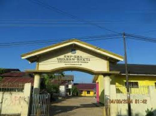 Yayasan Bakti Junior High School, Private School | We provide Indonesia infrastructure map on various property sectors and data. Access property listings, infrastructure developments, news, and valuable transaction data for informed decisions.