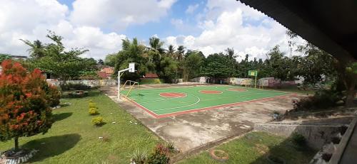 YPS Junior High School, Private School | We provide Indonesia infrastructure map on various property sectors and data. Access property listings, infrastructure developments, news, and valuable transaction data for informed decisions.