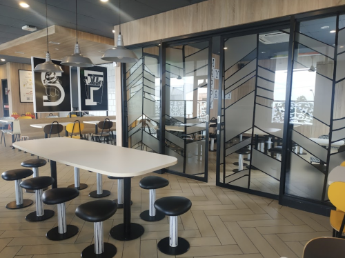 McDonald's Duri, Stand Alone Retail | We provide Indonesia infrastructure map on various property sectors and data. Access property listings, infrastructure developments, news, and valuable transaction data for informed decisions.