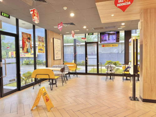 McDonald's Simpang Tiga Pekanbaru, Stand Alone Retail | We provide Indonesia infrastructure map on various property sectors and data. Access property listings, infrastructure developments, news, and valuable transaction data for informed decisions.