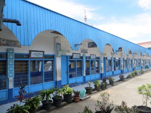 Islamic Jihad Junior High School, Private School | We provide Indonesia infrastructure map on various property sectors and data. Access property listings, infrastructure developments, news, and valuable transaction data for informed decisions.