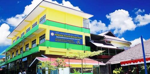 Muhammadiyah Junior High School Padang Panjang, Private School | We provide Indonesia infrastructure map on various property sectors and data. Access property listings, infrastructure developments, news, and valuable transaction data for informed decisions.