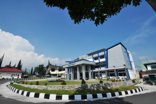 Indonesian Art Institute Padang Panjang, University | We provide Indonesia infrastructure map on various property sectors and data. Access property listings, infrastructure developments, news, and valuable transaction data for informed decisions.
