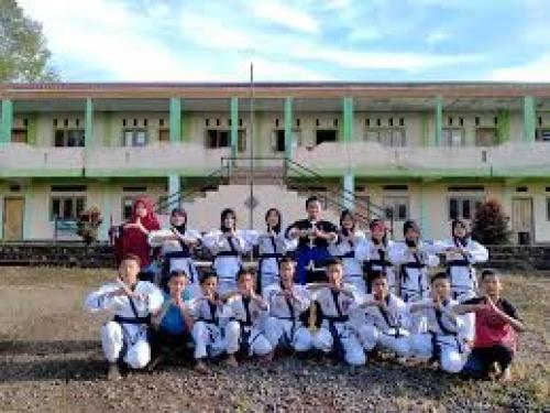 Integrated Al Quds Junior High School, Private School | We provide Indonesia infrastructure map on various property sectors and data. Access property listings, infrastructure developments, news, and valuable transaction data for informed decisions.
