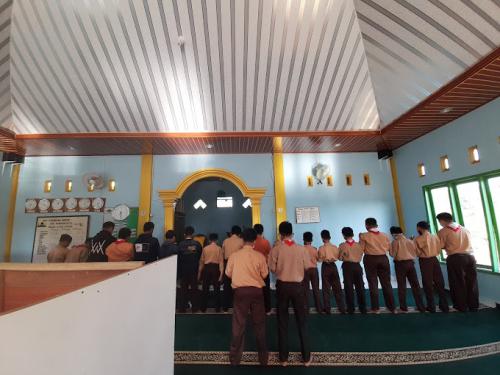 Integrated Ar Raihan Pagar Alam Junior High School, Private School | We provide Indonesia infrastructure map on various property sectors and data. Access property listings, infrastructure developments, news, and valuable transaction data for informed decisions.