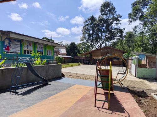 Integrated Ibnu Abbas Pagar Alam Elementary School, Private School | We provide Indonesia infrastructure map on various property sectors and data. Access property listings, infrastructure developments, news, and valuable transaction data for informed decisions.