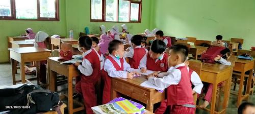 Integrated Lantabur Kindergarten, Private School | We provide Indonesia infrastructure map on various property sectors and data. Access property listings, infrastructure developments, news, and valuable transaction data for informed decisions.