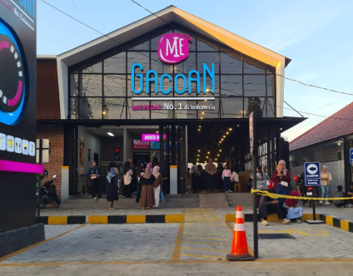 Mie Gacoan Pekalongan Barat, Stand Alone Retail | We provide Indonesia infrastructure map on various property sectors and data. Access property listings, infrastructure developments, news, and valuable transaction data for informed decisions.