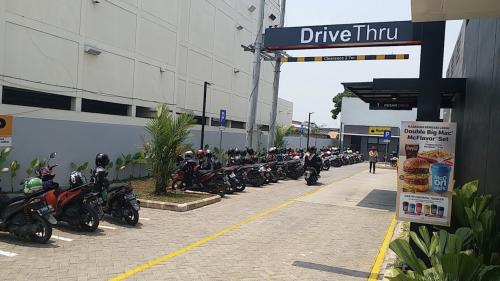 McDonald’s Urip Sumoharjo Pekalongan, Stand Alone Retail | We provide Indonesia infrastructure map on various property sectors and data. Access property listings, infrastructure developments, news, and valuable transaction data for informed decisions.