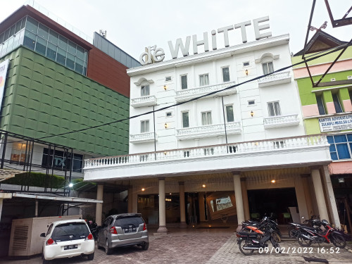 Completed hotel | We provide Indonesia infrastructure map on various property sectors and data. Access property listings, infrastructure developments, news, and valuable transaction data for informed decisions.