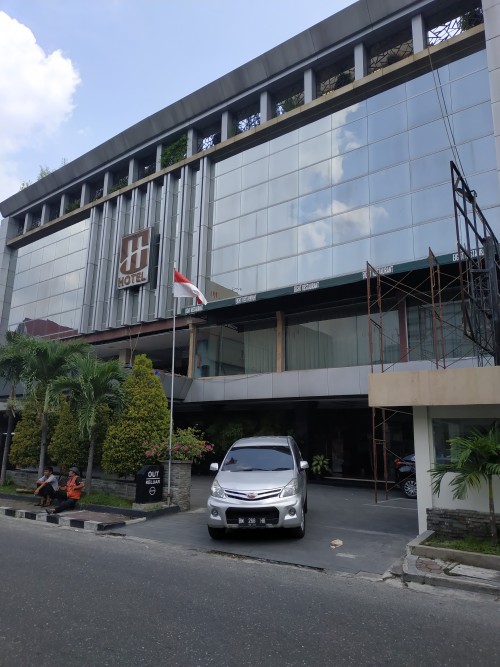 Completed hotel | We provide Indonesia infrastructure map on various property sectors and data. Access property listings, infrastructure developments, news, and valuable transaction data for informed decisions.