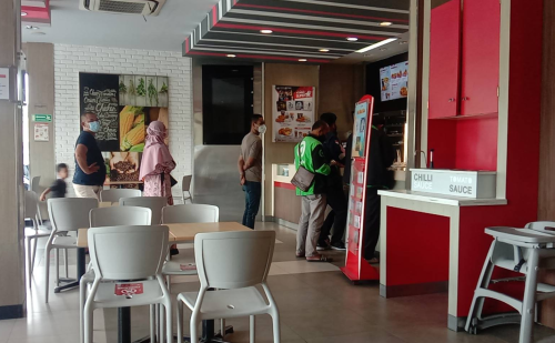 KFC Panam Pekanbaru, Stand Alone Retail | We provide Indonesia infrastructure map on various property sectors and data. Access property listings, infrastructure developments, news, and valuable transaction data for informed decisions.