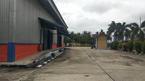 Bulog Palas Warehouse, Warehouse, Bulog | We provide Indonesia infrastructure map on various property sectors and data. Access property listings, infrastructure developments, news, and valuable transaction data for informed decisions.