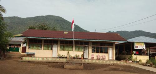 Integrated Al Hafizh Palopo Junior High School, Private School | We provide Indonesia infrastructure map on various property sectors and data. Access property listings, infrastructure developments, news, and valuable transaction data for informed decisions.