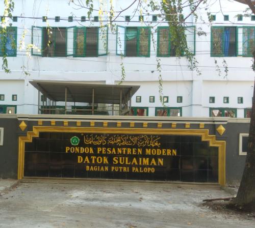 Islamic Datok Sulaiman Elementary School, Private School | We provide Indonesia infrastructure map on various property sectors and data. Access property listings, infrastructure developments, news, and valuable transaction data for informed decisions.