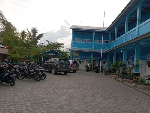 Integrated Insan Madani Junior High School, Private School | We provide Indonesia infrastructure map on various property sectors and data. Access property listings, infrastructure developments, news, and valuable transaction data for informed decisions.