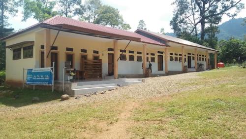 Wahdah Islamiyah Integrated Islamic Senior High School, Private School | We provide Indonesia infrastructure map on various property sectors and data. Access property listings, infrastructure developments, news, and valuable transaction data for informed decisions.
