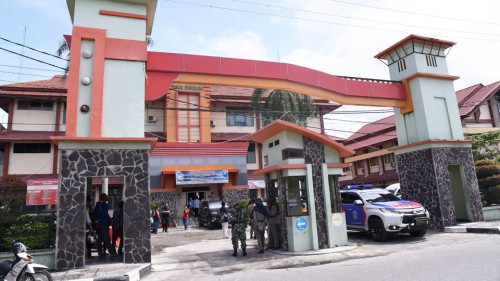 Pariaman Regional Public Hospital, Hospital | We provide Indonesia infrastructure map on various property sectors and data. Access property listings, infrastructure developments, news, and valuable transaction data for informed decisions.