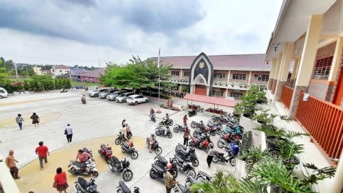 Bintang Timur Vocational High School, Private School | We provide Indonesia infrastructure map on various property sectors and data. Access property listings, infrastructure developments, news, and valuable transaction data for informed decisions.