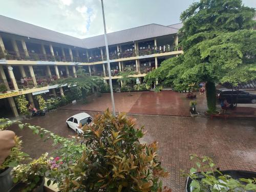 Bintang Timur Junior High School, Private School | We provide Indonesia infrastructure map on various property sectors and data. Access property listings, infrastructure developments, news, and valuable transaction data for informed decisions.