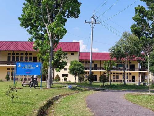 Campus Nommensen Senior High School, Private School | We provide Indonesia infrastructure map on various property sectors and data. Access property listings, infrastructure developments, news, and valuable transaction data for informed decisions.