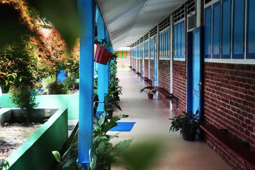 Cinta Rakyat 3 Junior High School, Private School | We provide Indonesia infrastructure map on various property sectors and data. Access property listings, infrastructure developments, news, and valuable transaction data for informed decisions.