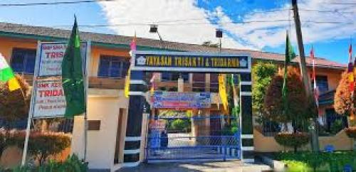 Tridarma Health Vocational High School, Private School | We provide Indonesia infrastructure map on various property sectors and data. Access property listings, infrastructure developments, news, and valuable transaction data for informed decisions.