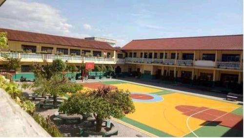 Pelita Senior High School, Private School | We provide Indonesia infrastructure map on various property sectors and data. Access property listings, infrastructure developments, news, and valuable transaction data for informed decisions.