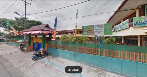 Yayasan Perguruan Keluarga Elementary School, Private School | We provide Indonesia infrastructure map on various property sectors and data. Access property listings, infrastructure developments, news, and valuable transaction data for informed decisions.
