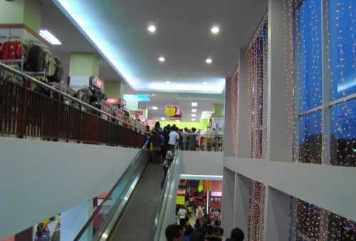 Ramayana Pematang Siantar, Strata Retail, PT Ramayana Lestari Sentosa Tbk | We provide Indonesia infrastructure map on various property sectors and data. Access property listings, infrastructure developments, news, and valuable transaction data for informed decisions.