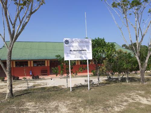 Al-Muzzammil Integrated Senior High School, Private School | We provide Indonesia infrastructure map on various property sectors and data. Access property listings, infrastructure developments, news, and valuable transaction data for informed decisions.