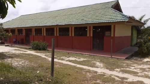 Al-Muzzammil Integrated Senior High School, Private School | We provide Indonesia infrastructure map on various property sectors and data. Access property listings, infrastructure developments, news, and valuable transaction data for informed decisions.