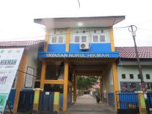 Nurul Hikmah Penajam Integrated Elementary School, Private School | We provide Indonesia infrastructure map on various property sectors and data. Access property listings, infrastructure developments, news, and valuable transaction data for informed decisions.