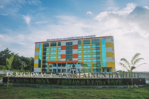 Dr. Hasri Ainun Habibie Regional Hospital, Hospital | We provide Indonesia infrastructure map on various property sectors and data. Access property listings, infrastructure developments, news, and valuable transaction data for informed decisions.