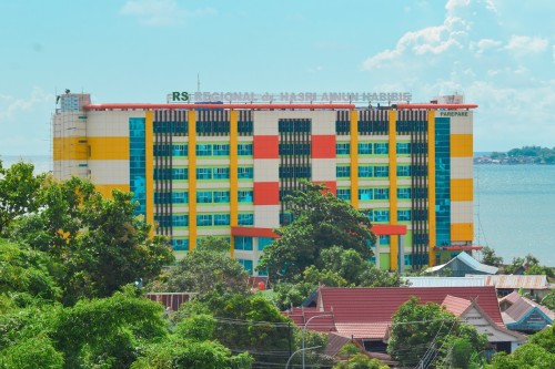 Dr. Hasri Ainun Habibie Regional Hospital, Hospital | We provide Indonesia infrastructure map on various property sectors and data. Access property listings, infrastructure developments, news, and valuable transaction data for informed decisions.