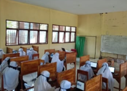 Hidayatullah Islamic Integrated Junior High School, Private School | We provide Indonesia infrastructure map on various property sectors and data. Access property listings, infrastructure developments, news, and valuable transaction data for informed decisions.