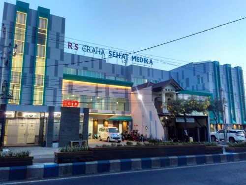 Graha Sehat Medika Hospital, Hospital | We provide Indonesia infrastructure map on various property sectors and data. Access property listings, infrastructure developments, news, and valuable transaction data for informed decisions.