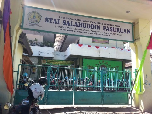 Salahuddin Islamic College, University | We provide Indonesia infrastructure map on various property sectors and data. Access property listings, infrastructure developments, news, and valuable transaction data for informed decisions.