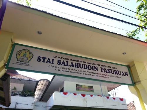 Salahuddin Islamic College, University | We provide Indonesia infrastructure map on various property sectors and data. Access property listings, infrastructure developments, news, and valuable transaction data for informed decisions.