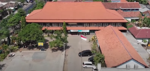 Merdeka University Pasuruan, University | We provide Indonesia infrastructure map on various property sectors and data. Access property listings, infrastructure developments, news, and valuable transaction data for informed decisions.