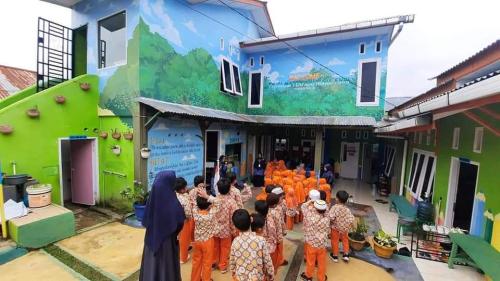 Nurul Fikri Islamic Integrated Kindergarten, Private School | We provide Indonesia infrastructure map on various property sectors and data. Access property listings, infrastructure developments, news, and valuable transaction data for informed decisions.