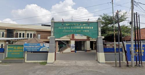 Al-Ihsan Integrated Islamic Primary School Pasuruan, Private School | We provide Indonesia infrastructure map on various property sectors and data. Access property listings, infrastructure developments, news, and valuable transaction data for informed decisions.