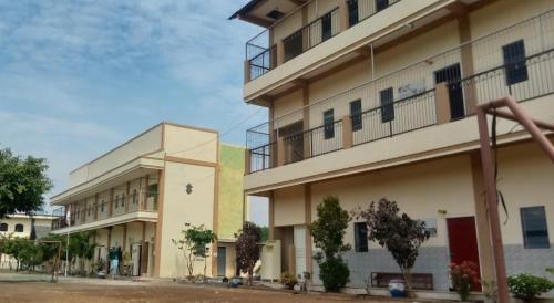 Al-Ihsan Integrated Islamic Primary School Pasuruan, Private School | We provide Indonesia infrastructure map on various property sectors and data. Access property listings, infrastructure developments, news, and valuable transaction data for informed decisions.