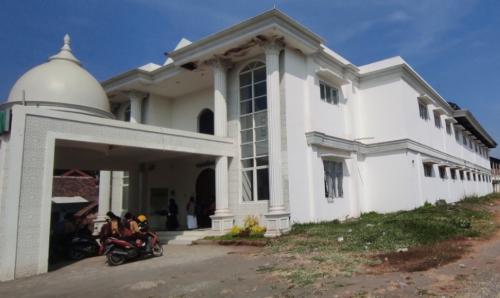 Az-Zahrah Primary School Pasuruan, Private School | We provide Indonesia infrastructure map on various property sectors and data. Access property listings, infrastructure developments, news, and valuable transaction data for informed decisions.
